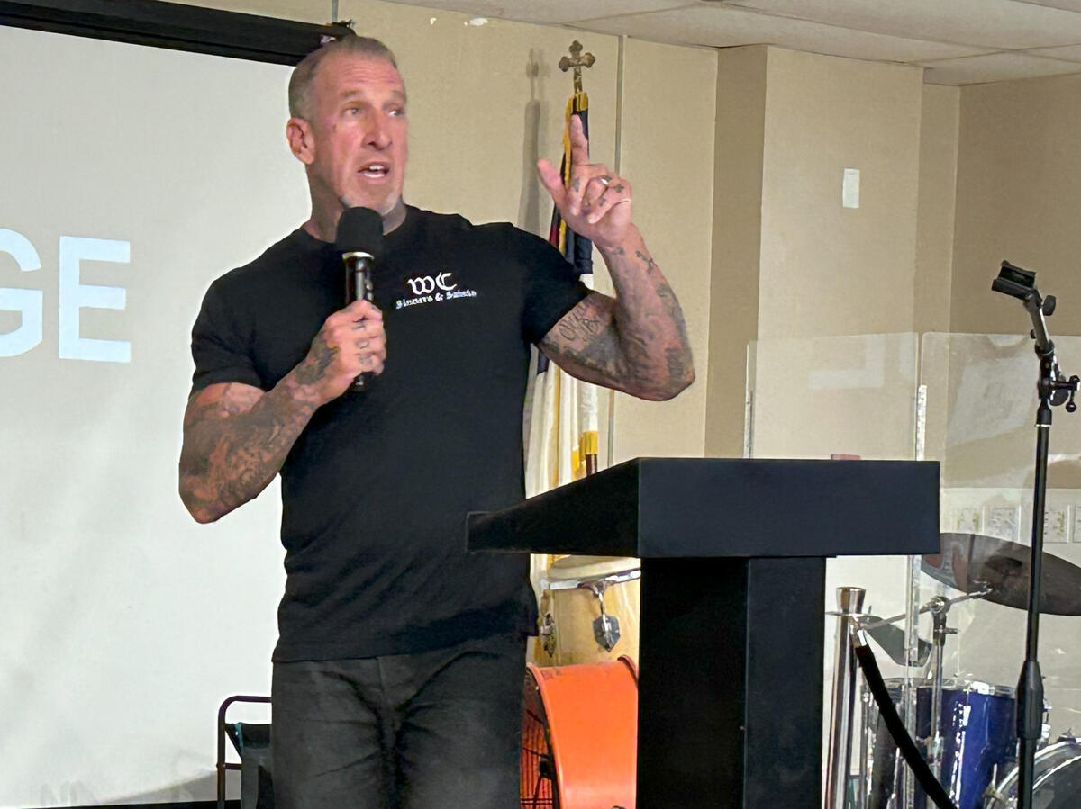 Pastor Mark Porter of Coram Deo Ministry passionately preaches the transformative hope, help, and love of Jesus to the hurting, hopeless, and helpless—especially within prisons and rehabilitation facilities. His dynamic prison ministry and outreach efforts